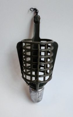 Кормушка пуля 120 гр.